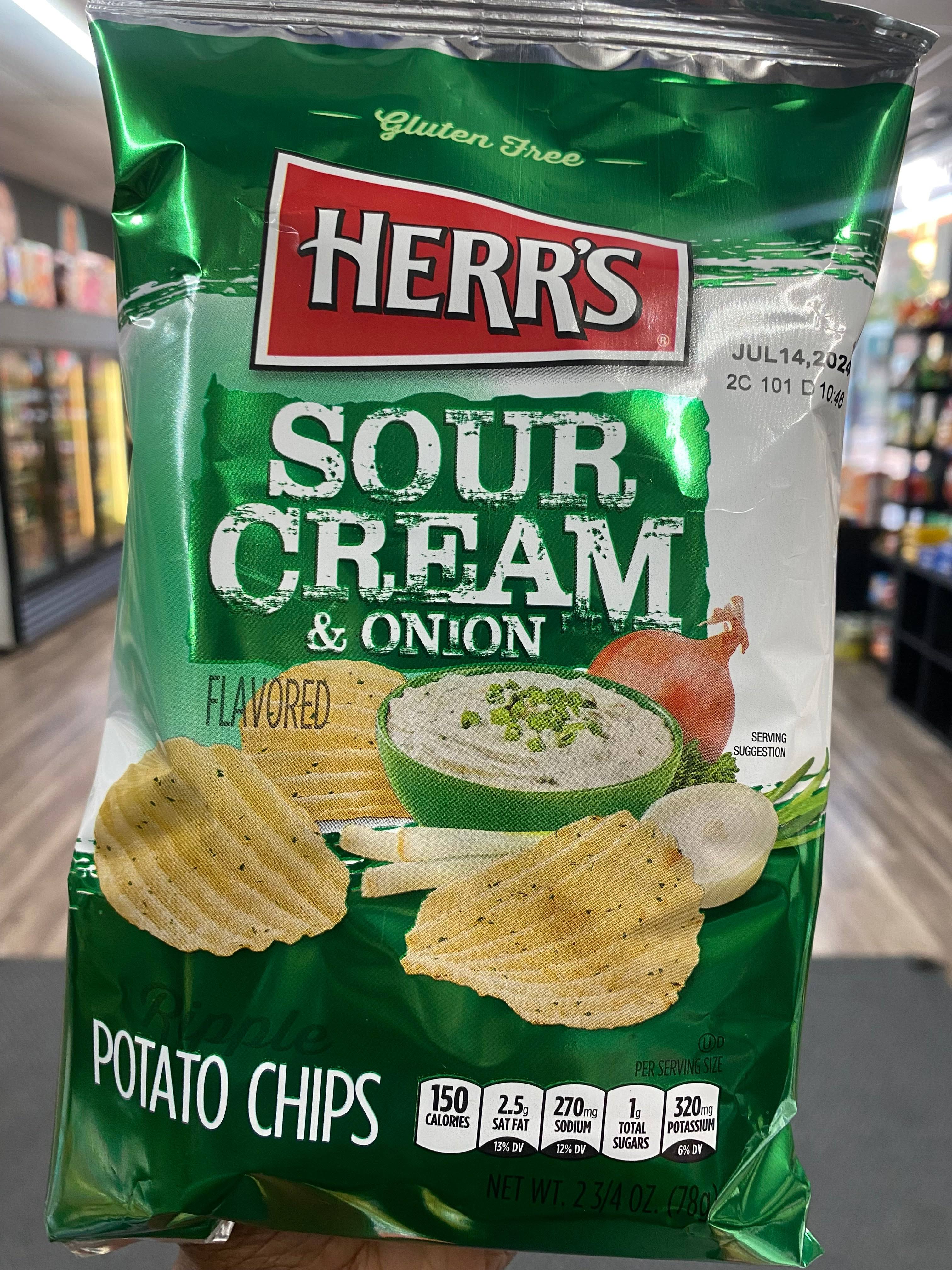 Herr's Sour Cream & Onion Chips 2.75oz